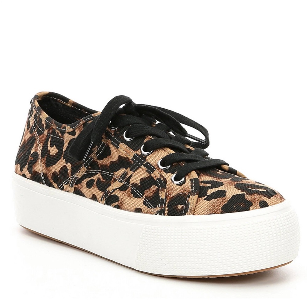 Steve Madden Emmi shoes size 6 in cheetah
